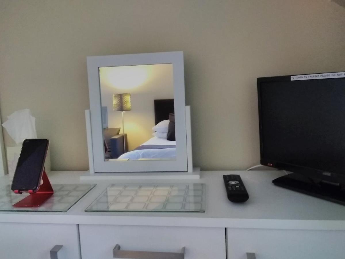 Windermere Studio Rooms - With Free Car Parking Onsite Eksteriør bilde