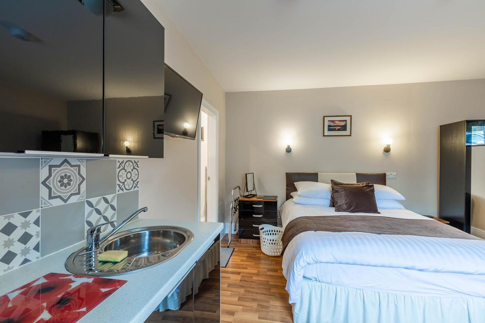 Windermere Studio Rooms - With Free Car Parking Onsite Eksteriør bilde