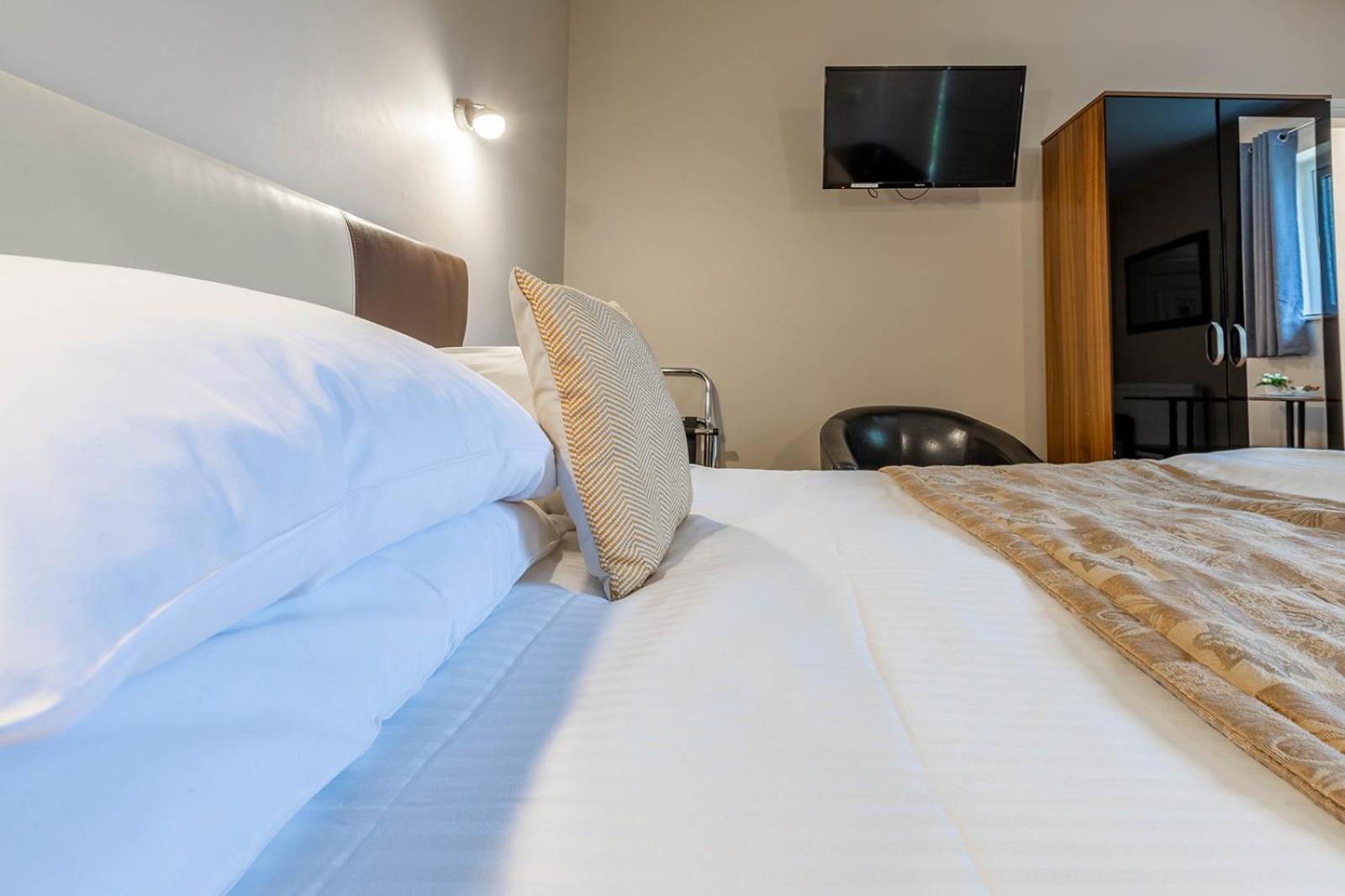 Windermere Studio Rooms - With Free Car Parking Onsite Eksteriør bilde