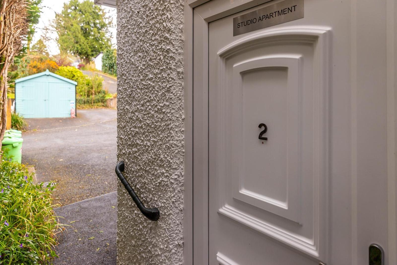 Windermere Studio Rooms - With Free Car Parking Onsite Eksteriør bilde