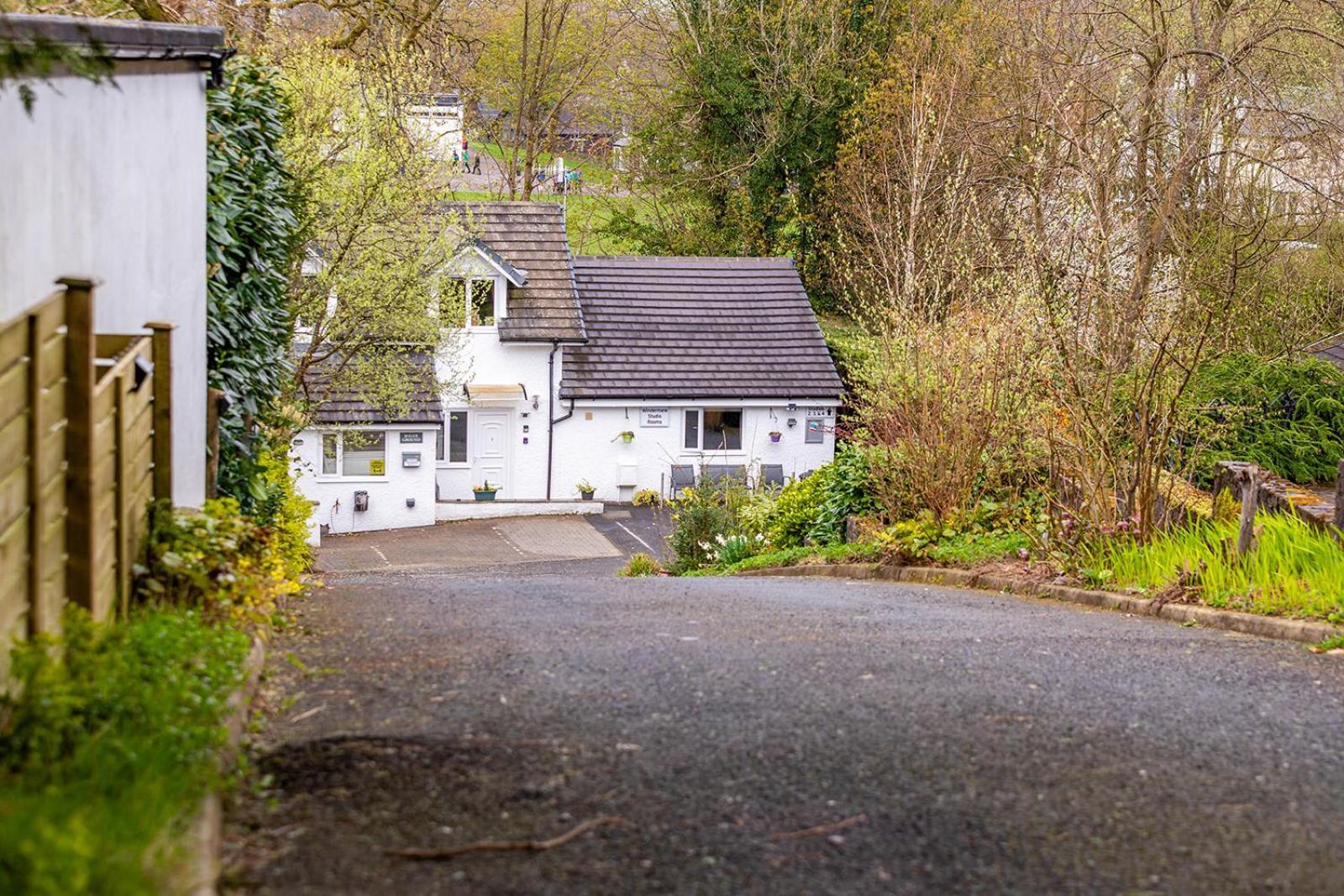 Windermere Studio Rooms - With Free Car Parking Onsite Eksteriør bilde