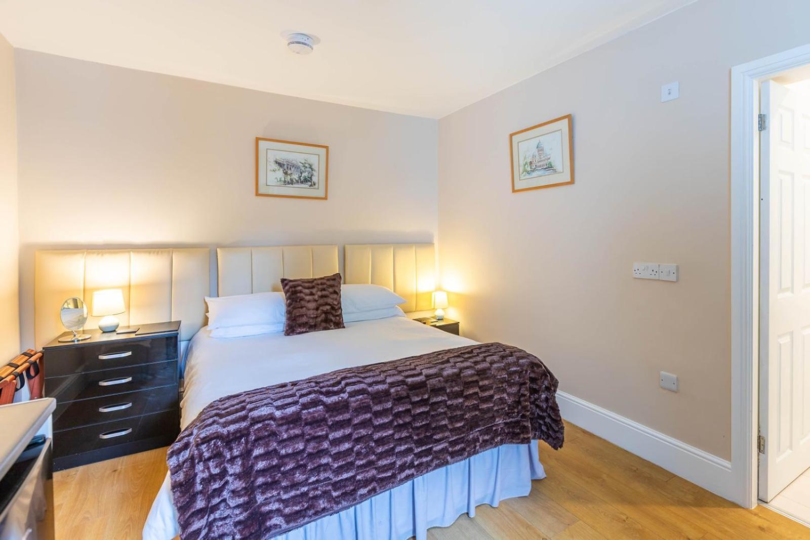 Windermere Studio Rooms - With Free Car Parking Onsite Eksteriør bilde